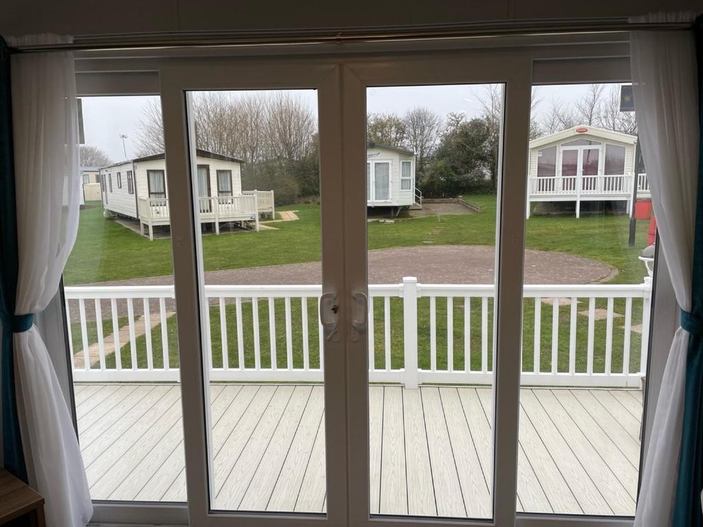 6 Berth Comfy Homely Caravan, Dog Friendly Belton with Browston Ngoại thất bức ảnh