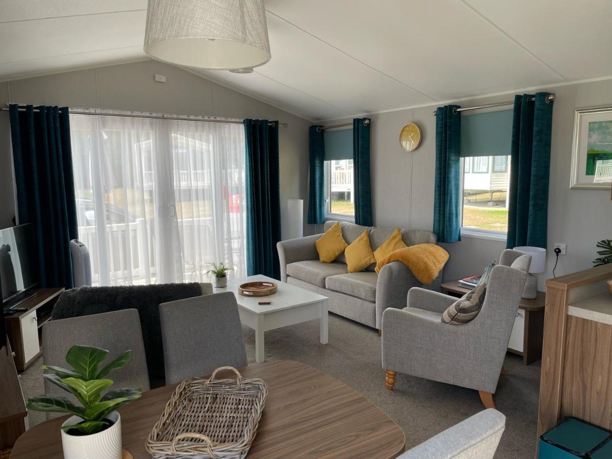 6 Berth Comfy Homely Caravan, Dog Friendly Belton with Browston Ngoại thất bức ảnh